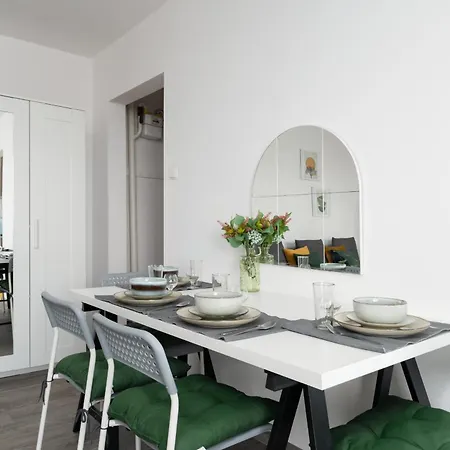 Apartment Cozy Studio Retro In By Renters Poznan