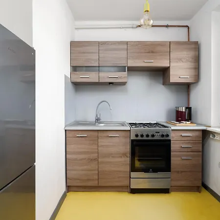Cozy Studio Retro In By Renters Apartment *